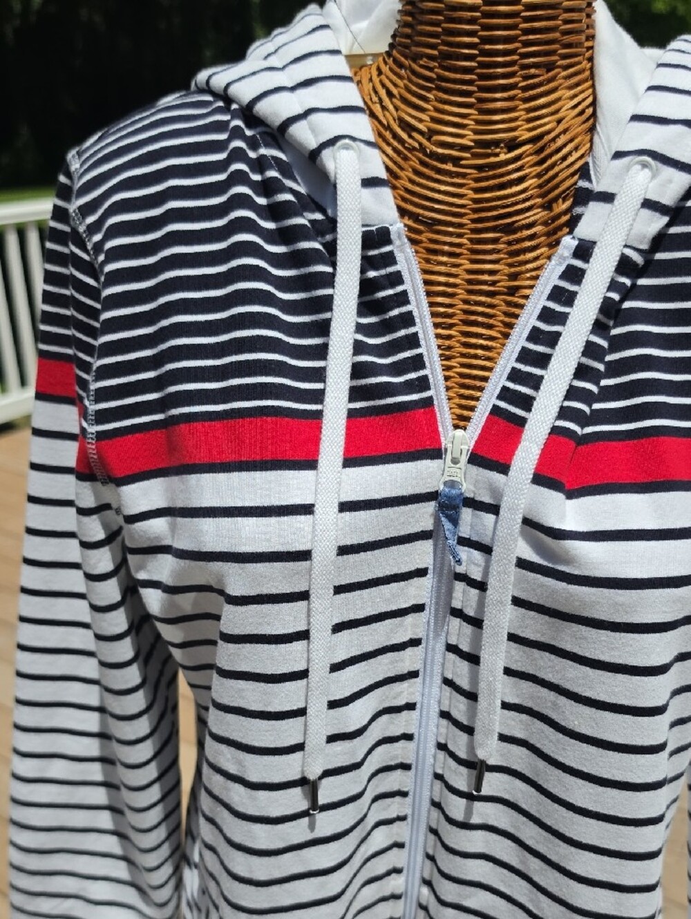 NWT T by Talbots White Navy Striped Zip Hoodie with Red Accent Size Large - Picture 3 of 7